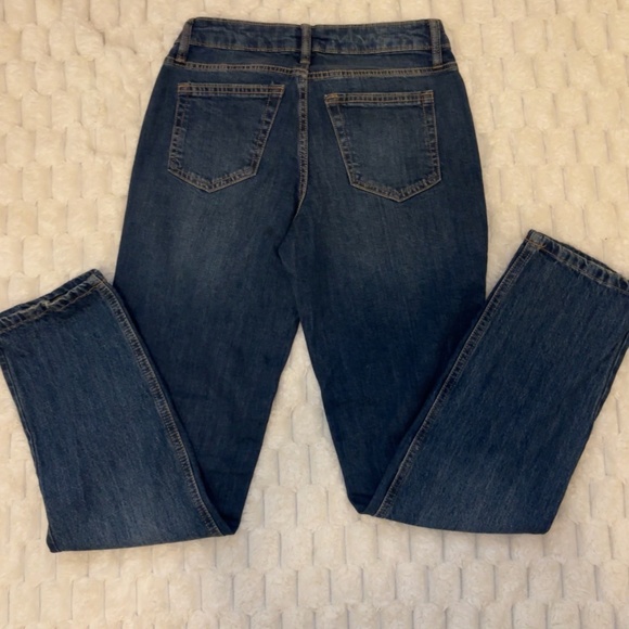 Dark blue wash denim jeans - Picture 2 of 4